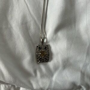 Elegant Silver Pendant Necklace